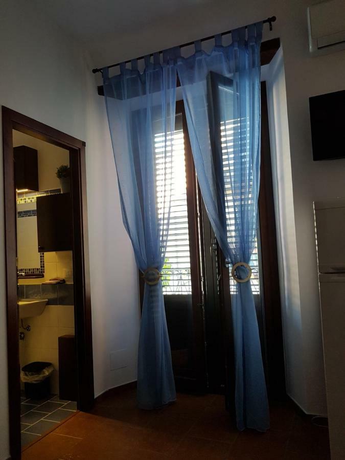 Casa Vacanze Villa D'Orleans ปาแลร์โม ภายนอก รูปภาพ