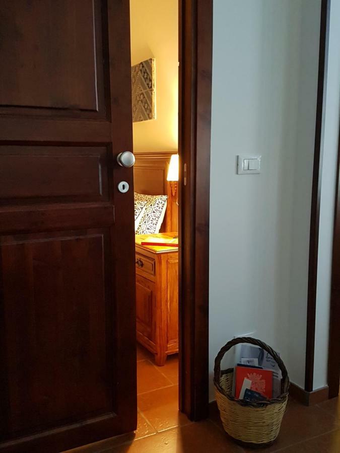 Casa Vacanze Villa D'Orleans ปาแลร์โม ภายนอก รูปภาพ