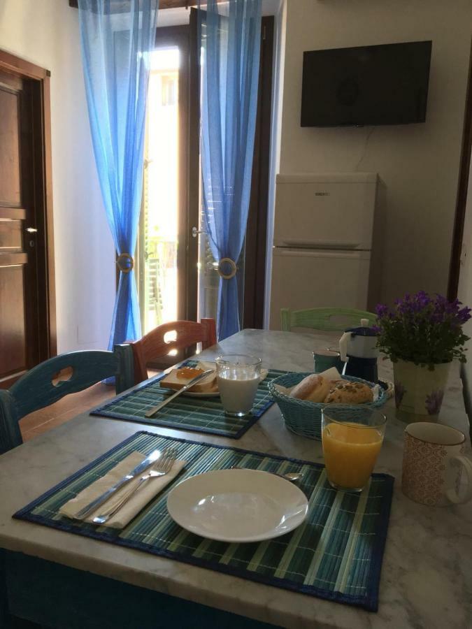 Casa Vacanze Villa D'Orleans ปาแลร์โม ภายนอก รูปภาพ