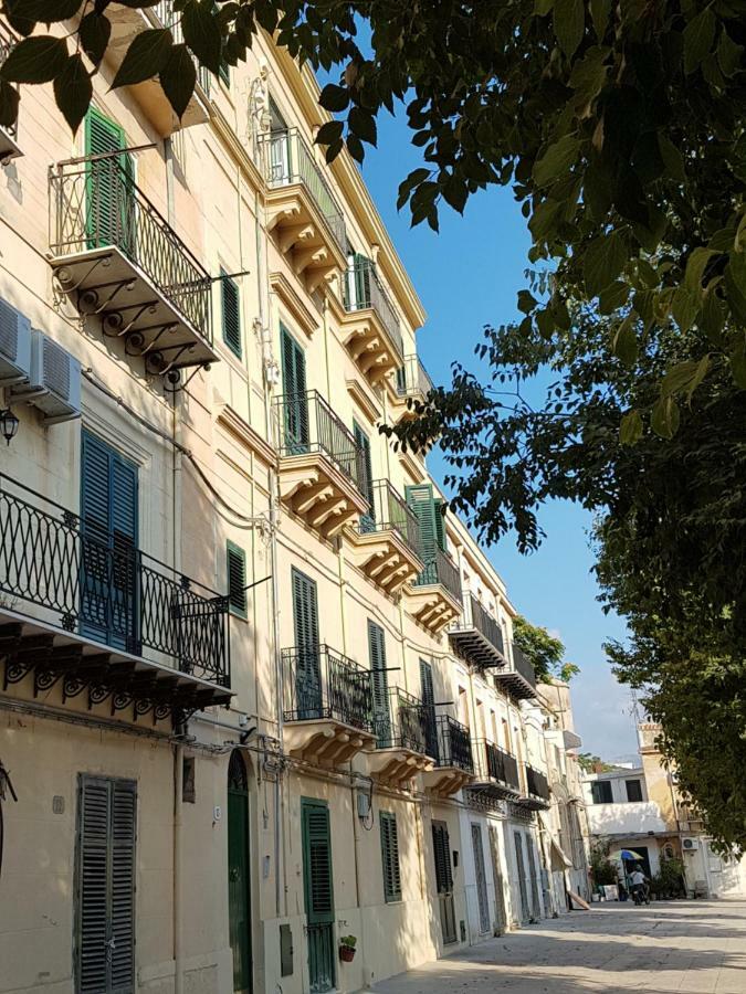 Casa Vacanze Villa D'Orleans ปาแลร์โม ภายนอก รูปภาพ