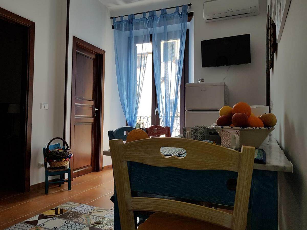 Casa Vacanze Villa D'Orleans ปาแลร์โม ภายนอก รูปภาพ