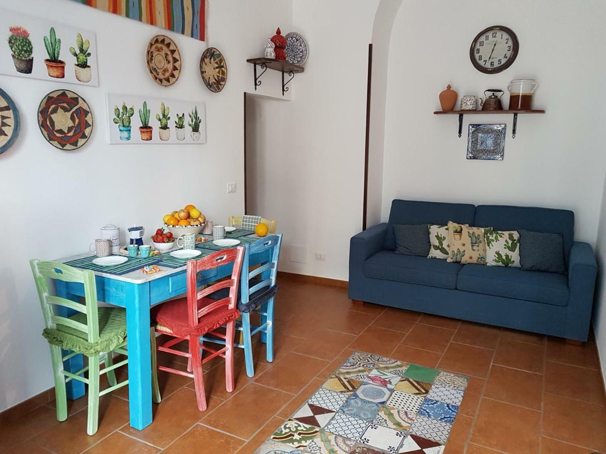 Casa Vacanze Villa D'Orleans ปาแลร์โม ภายนอก รูปภาพ